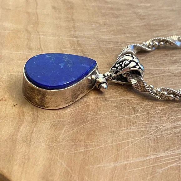 Beautiful Sarah Coventry 925 silver lapis lazuli pendant on an Italy twist chain - Picture 3 of 14